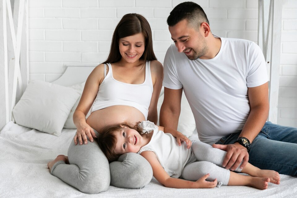 ژست عکس بارداری سه نفره