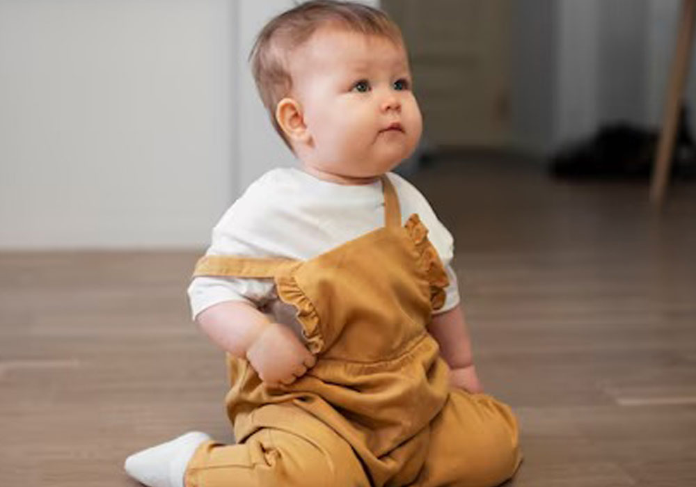 ژست عکس کودک یک ساله